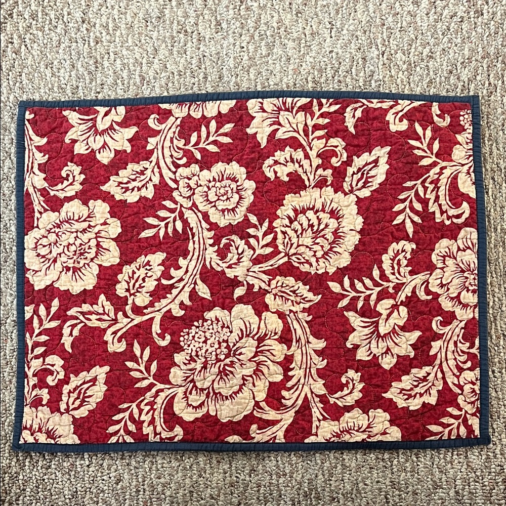 Madison Park pillow sham pair. GUC. Floral/stripe red, white, blue. 26” X 21”.